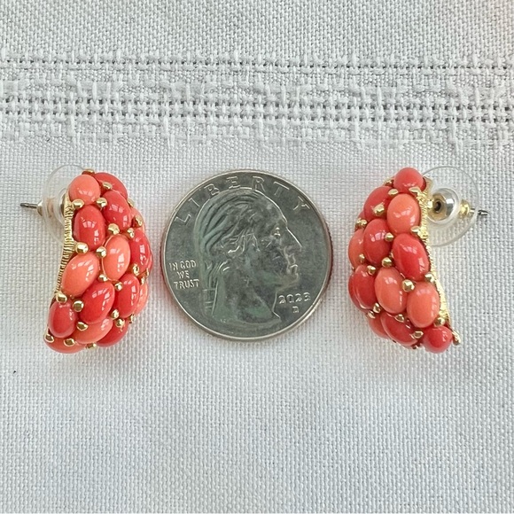 KJL Kenneth Jay Lane Earrings Signed Vintage Faux Coral Cabochon Post EUC - Picture 3 of 6